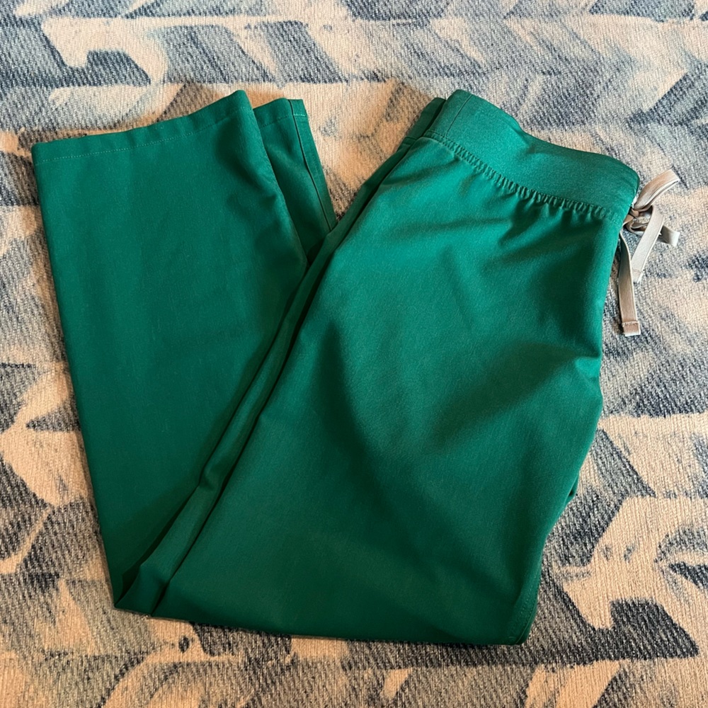 FIGS Hunter Green Livingston Scrub Pants SP